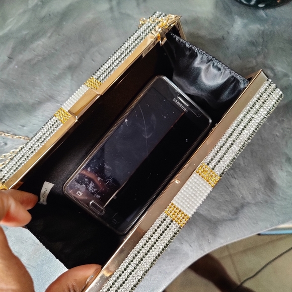 Dazzling Cash Clutch - Picture 10 of 16